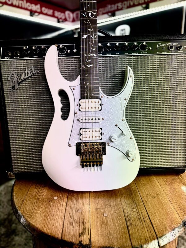 NEW Ibanez Premium JEM7VP White - Image 3